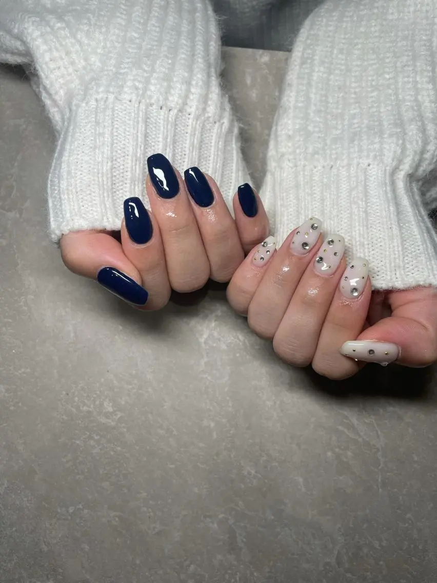 ネイル LAVISH 大和店 emi･:*+のネイルデザイン