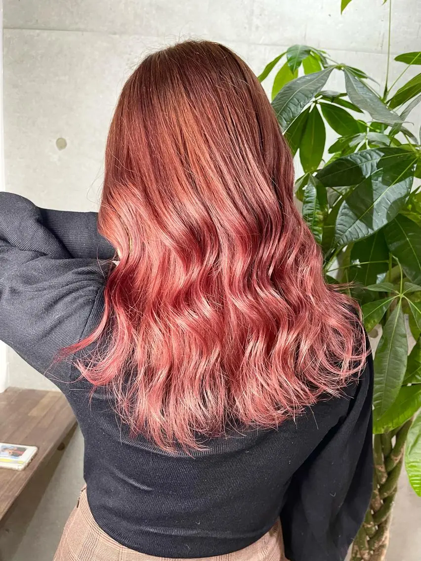 カラー グラデーションカラー ピンクカラー カット ヘアカラー かずくん🦩名古屋 ハイトーン/レイヤーのヘアスタイル