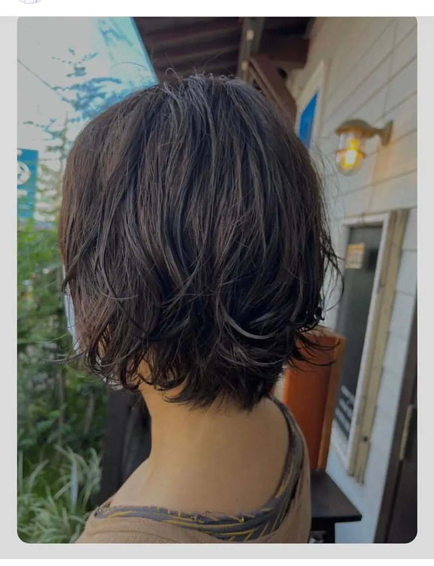 ショート カラー パーマ アズグロウヘアー福本 明里のヘアスタイル