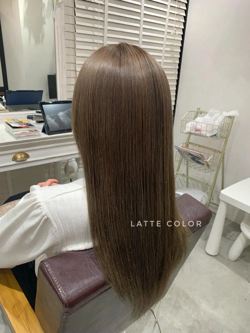ロング ヘアカラー LITTLE _KATOのヘアスタイル