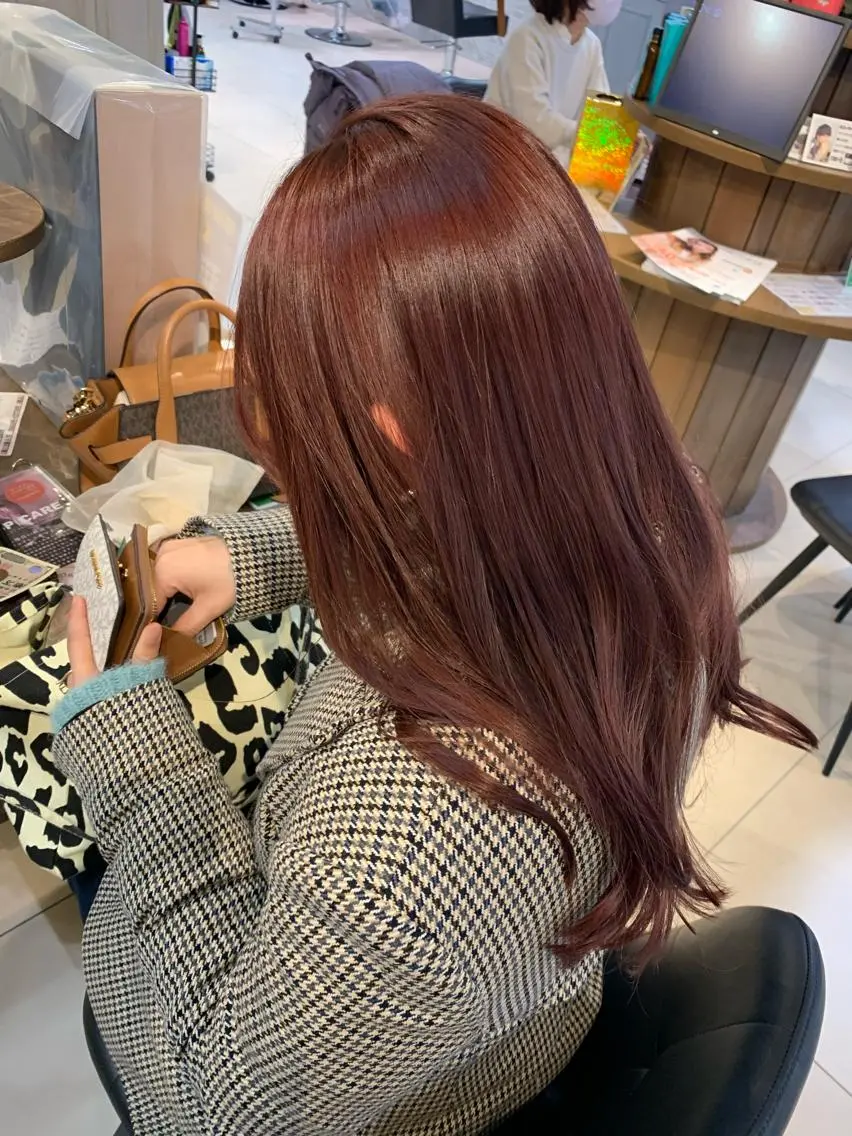 ロング カラー 透明感ハイトーン🦄 キラ🌈のヘアスタイル