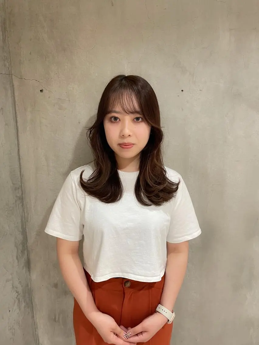 セミロング カット ヘアカラー トリートメント 🌹ハッシュカット、 レイヤー韓国ヘア🌹のヘアスタイル