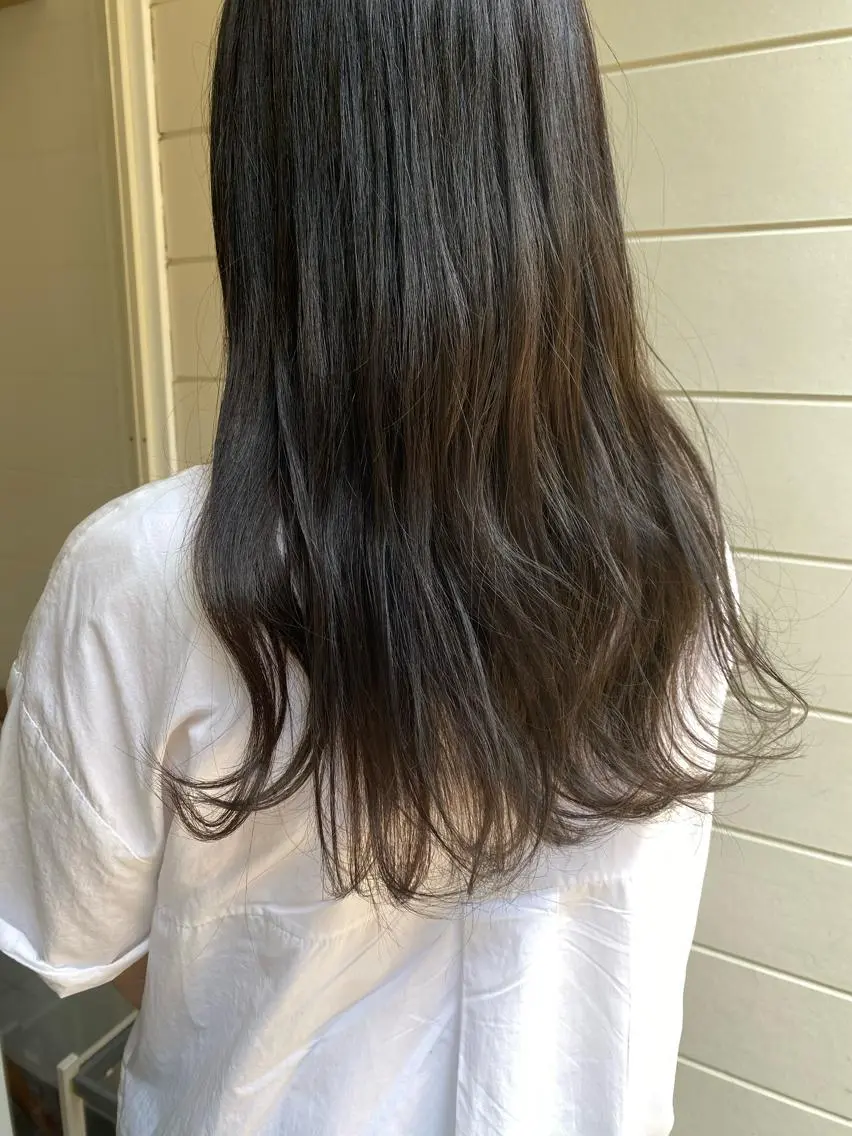 ロング カラー パーマ ヘアアレンジ メンズ キッズ ネイル マツエク・マツパ グレージュ インナーカラー/ KANAのヘアスタイル