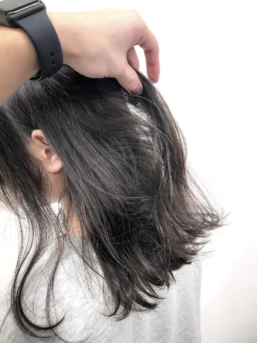 セミロング カラー 🤍💕ブリーチカラ ーAyaka💕🤍のヘアスタイル