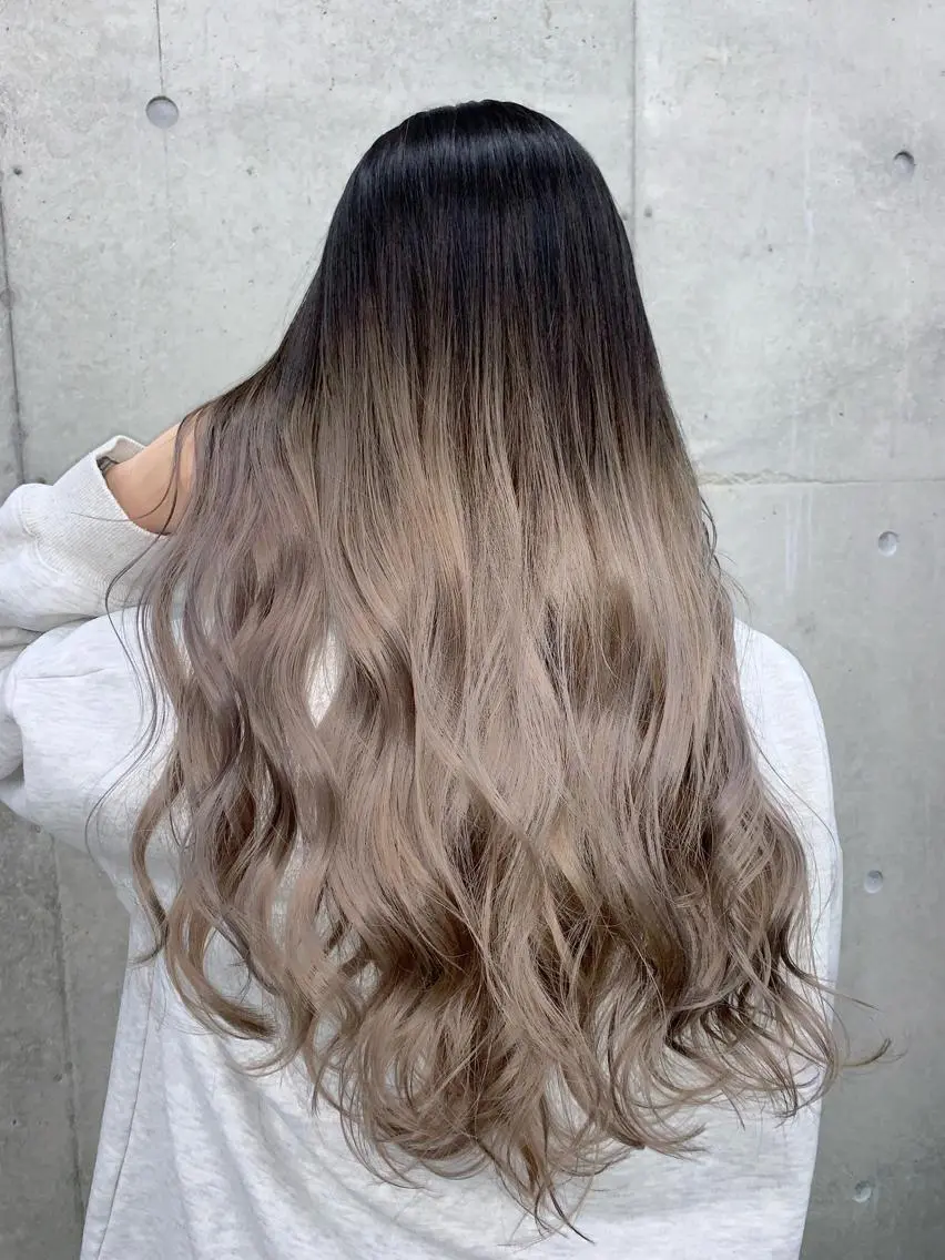 ロング カット ヘアカラー トリートメント 山田 絵里菜のヘアスタイル