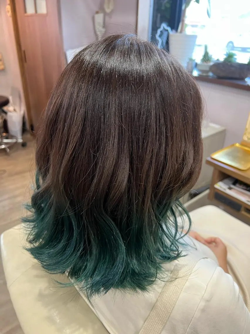 ミディアム カラー 今井 里美のヘアスタイル
