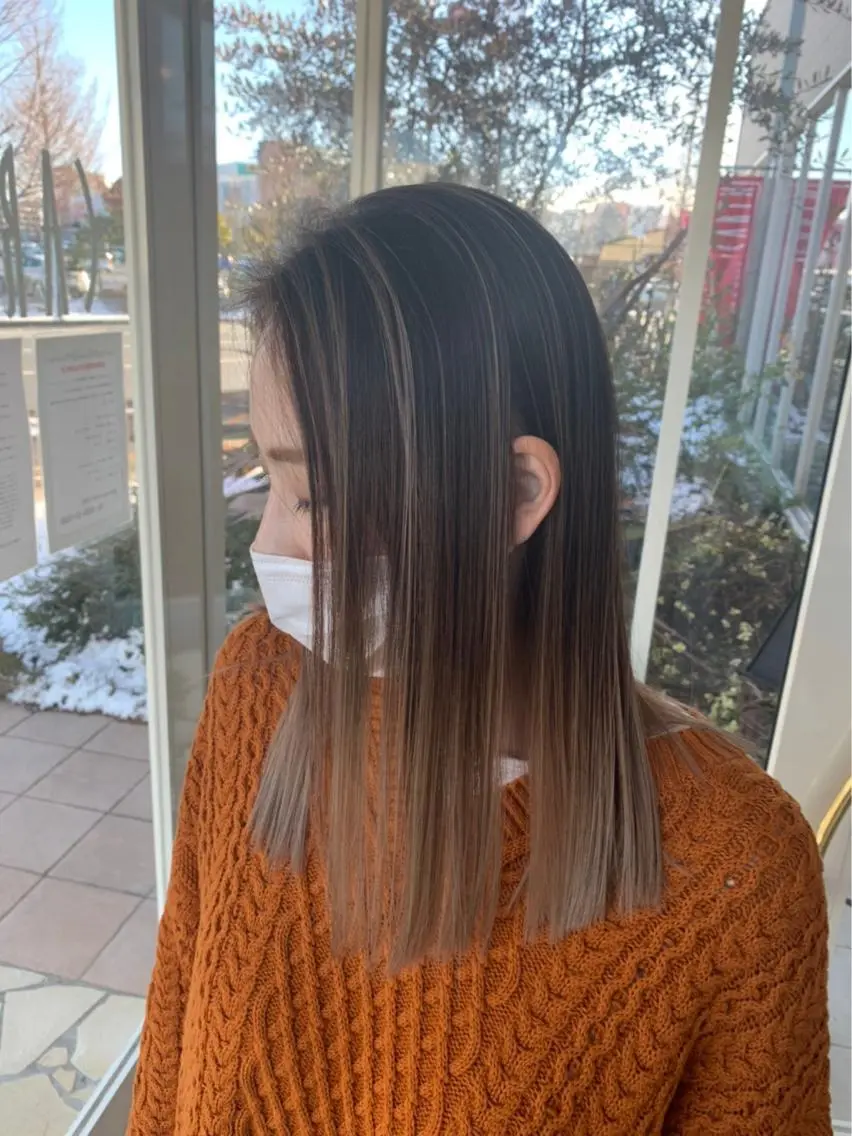 セミロング カラー 宍戸 海斗のヘアスタイル