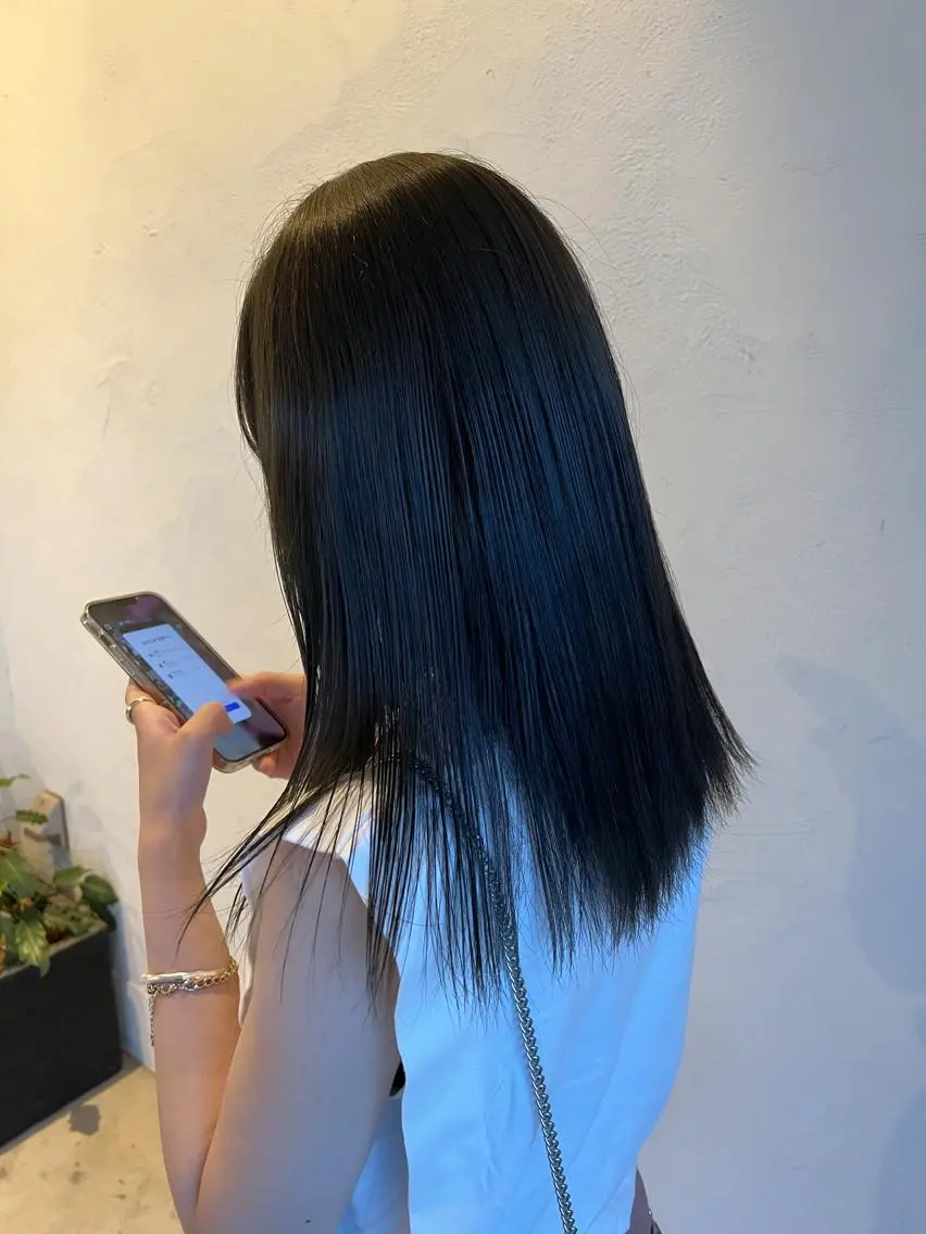 ロング カラー 縮毛矯正 松田 詩奈のヘアスタイル