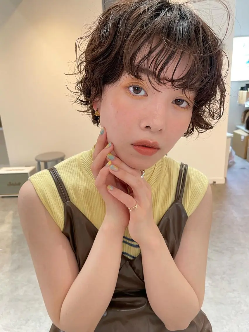 ショート パーマ カット ヘアカラー satsuki 暖色・ブラウンカラーのヘアスタイル
