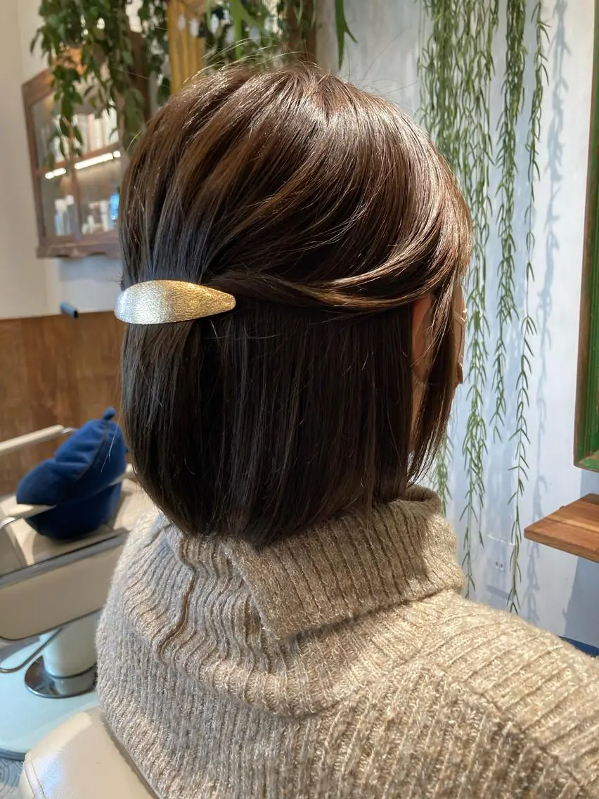 ショート カラー アッシュ 透明感カラー 大方 いくみのヘアスタイル