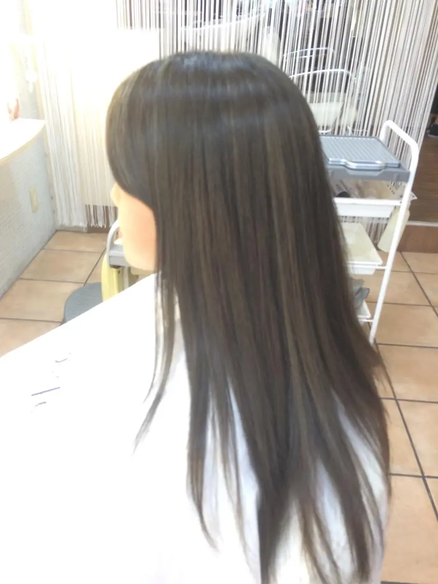 カラー ブリーチ ハイライトカラー 高橋 聖羅のヘアスタイル