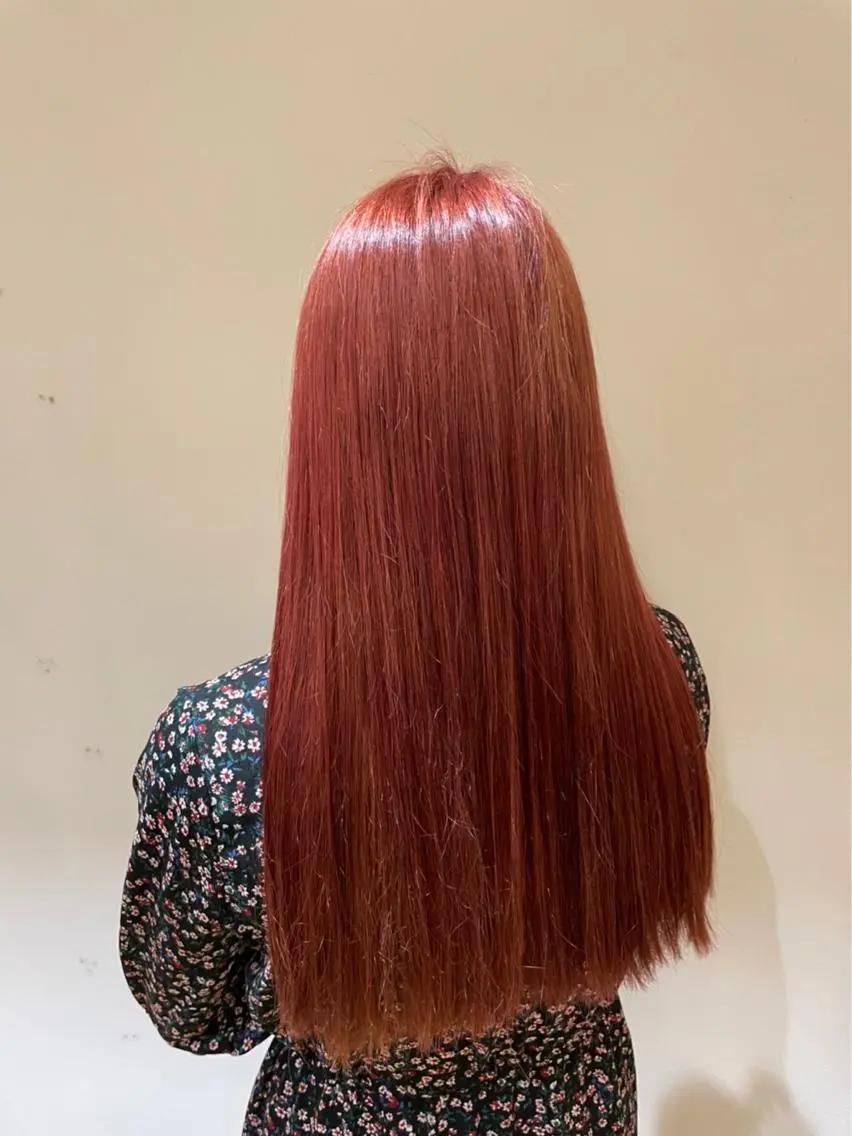 ロング 辻 友里香のヘアスタイル