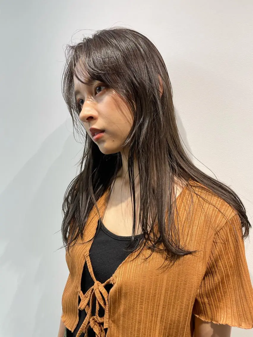 セミロング カラー グレージュ イルミナカラー スタイル撮影 モデル募集momoのその他イメージ