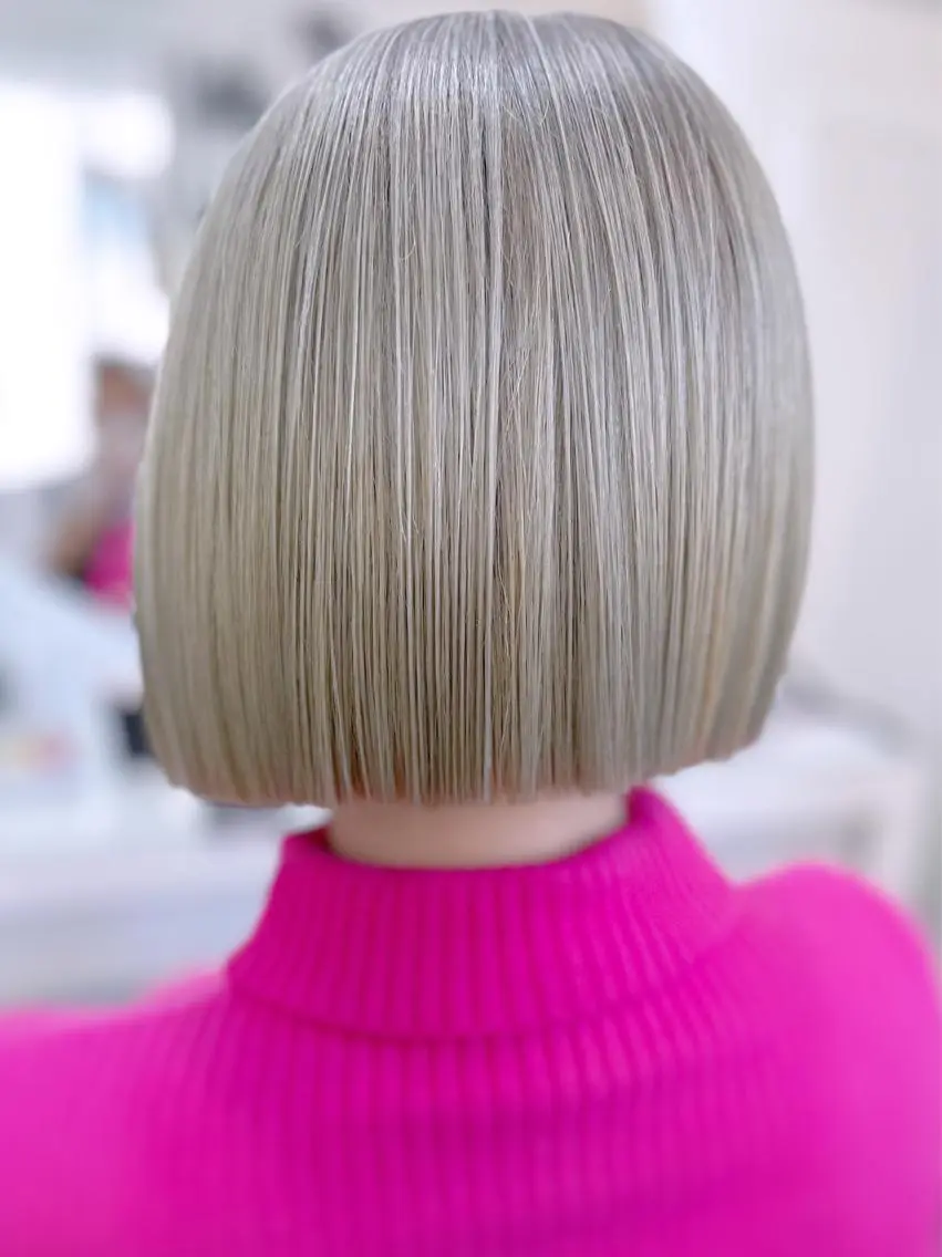 ショート ハイライト 髪質改善 レイヤーカット トリートメント 酸性ストレート WHALE hair × beautyのマツエク・マツパデザイン