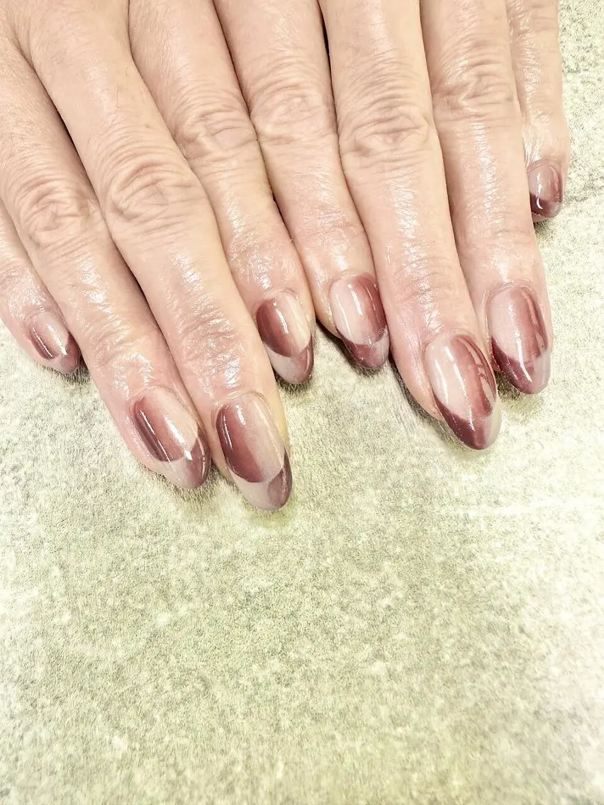 ネイル フットネイル フレンチネイル ジェルネイル ガラスフレンチ グラデーション ハンドネイル ハンドケア FASTNAIL PLUS 新宿店のネイルデザイン