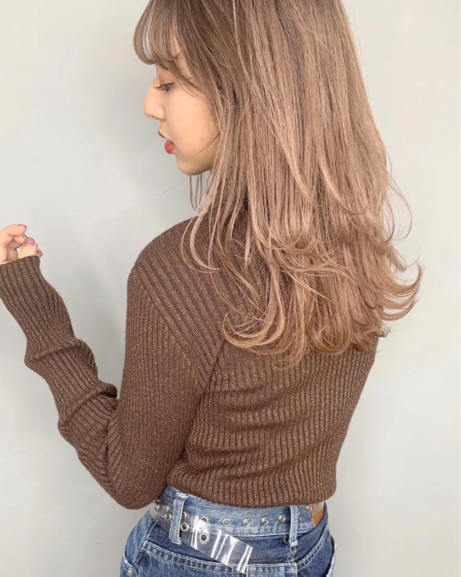 セミロング カラー 柔らかな縮毛矯正 透明感カラー💫のヘアスタイル