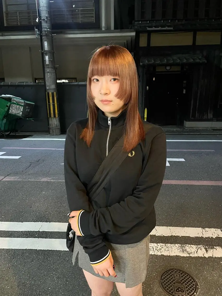 セミロング マツダ レンのヘアスタイル