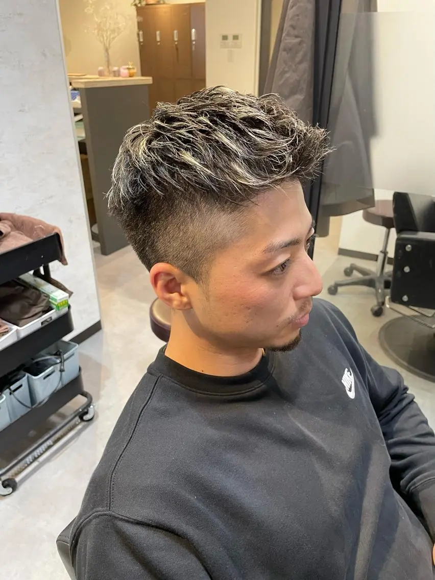 ショート カラー メンズ カット ヘアカラー 👑髪質改善カラー 中垣斗希のヘアスタイル