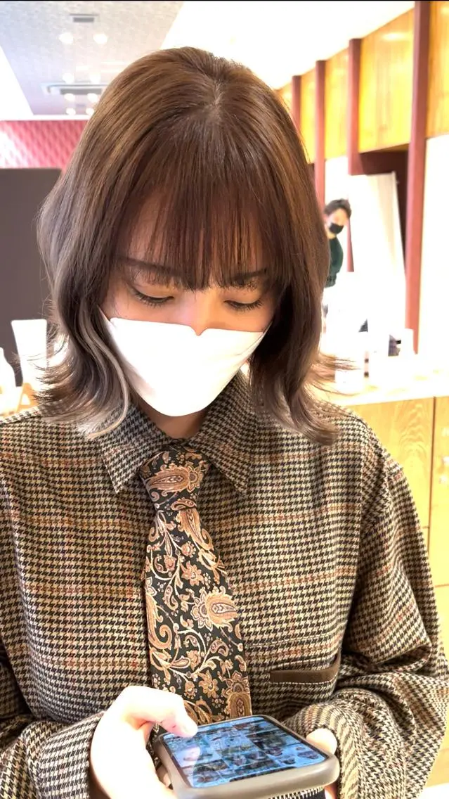 ミディアム 切りっぱなしボブ ボブ カット ヘアカラー トリートメント 工藤 勇樹のヘアスタイル