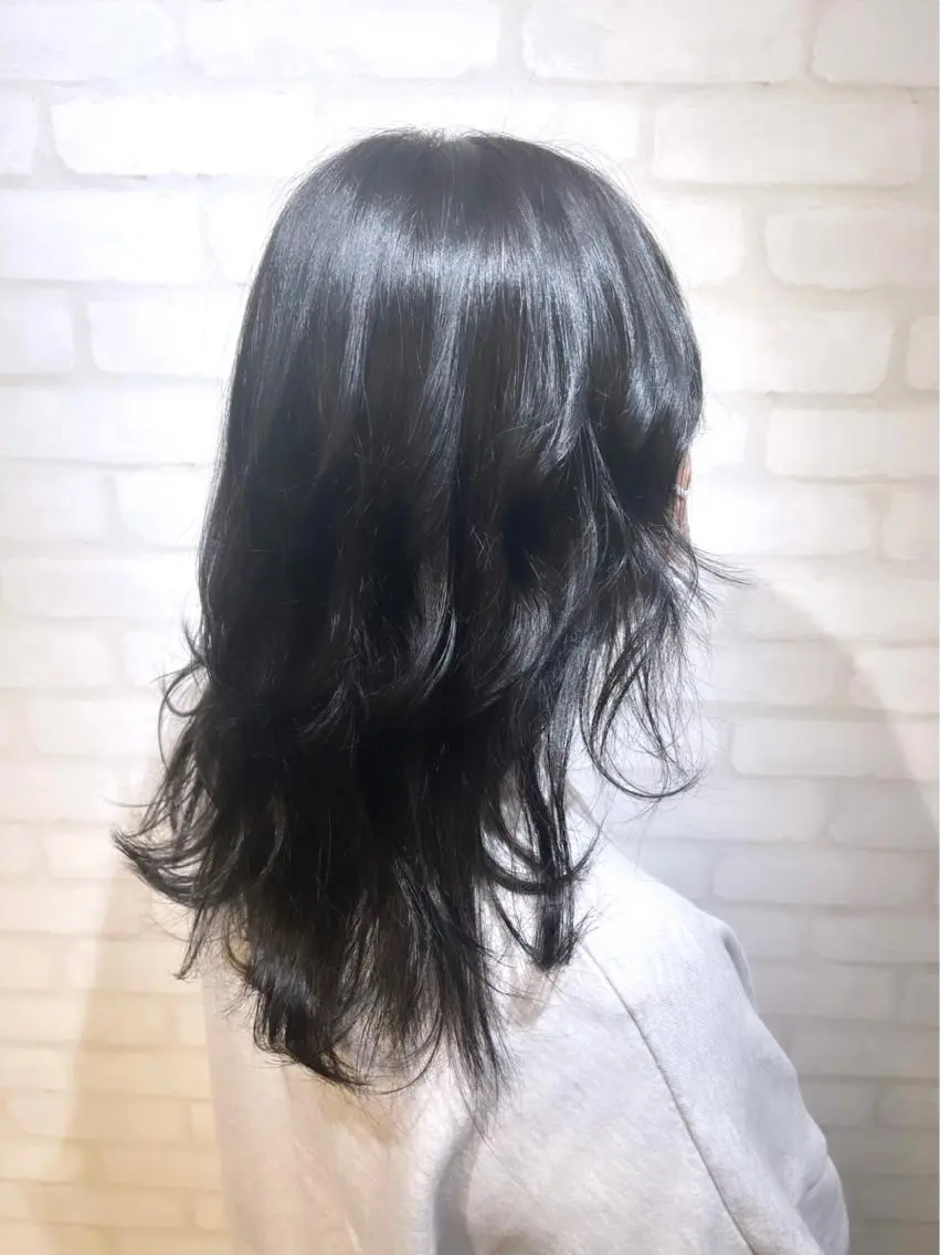 セミロング カラー ヘアアレンジ ブリーチ レイヤーカット ANDIAMO SAKAE🍁楓のヘアスタイル