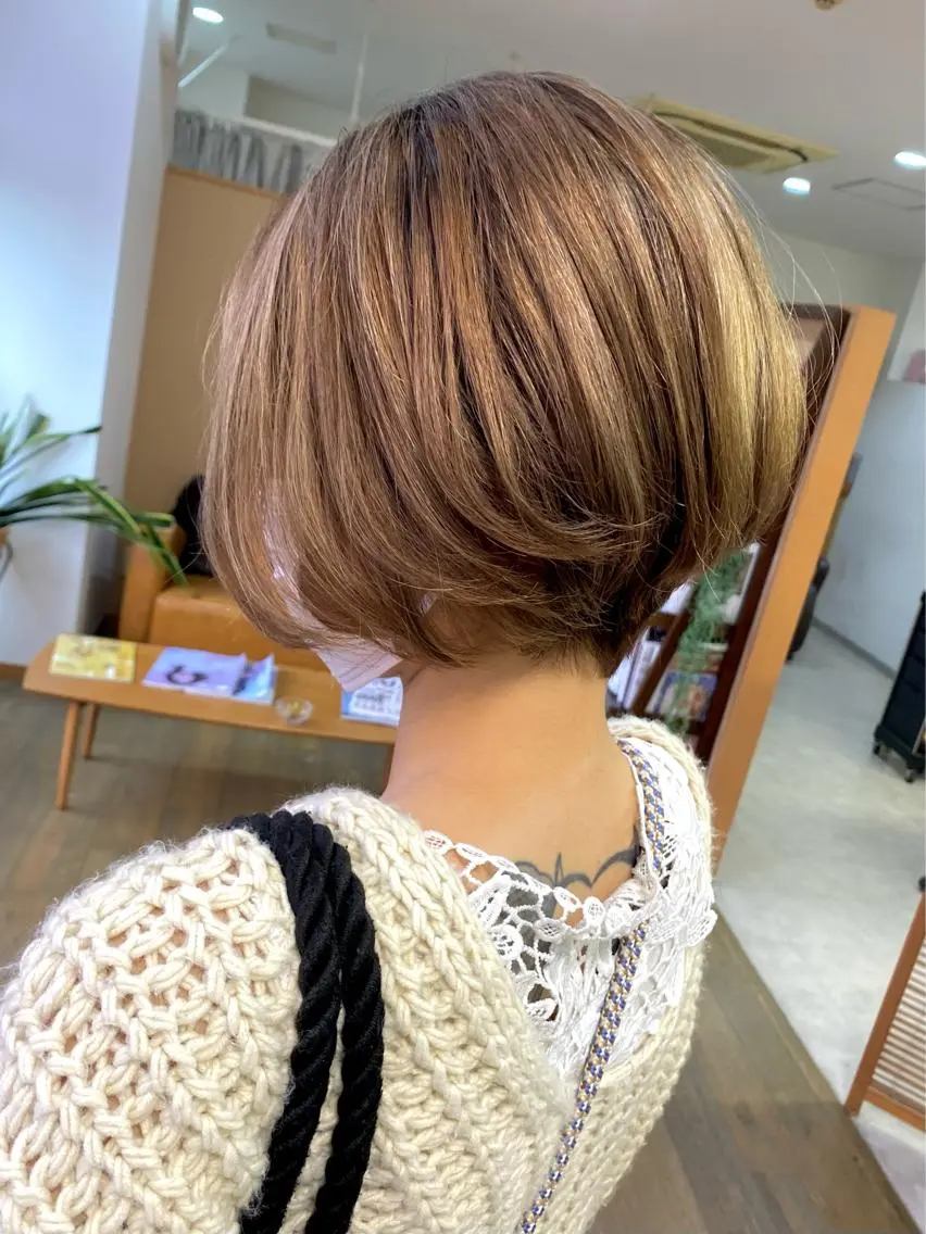 ショート カット ブリーチカラー🫧 森　凪沙のヘアスタイル