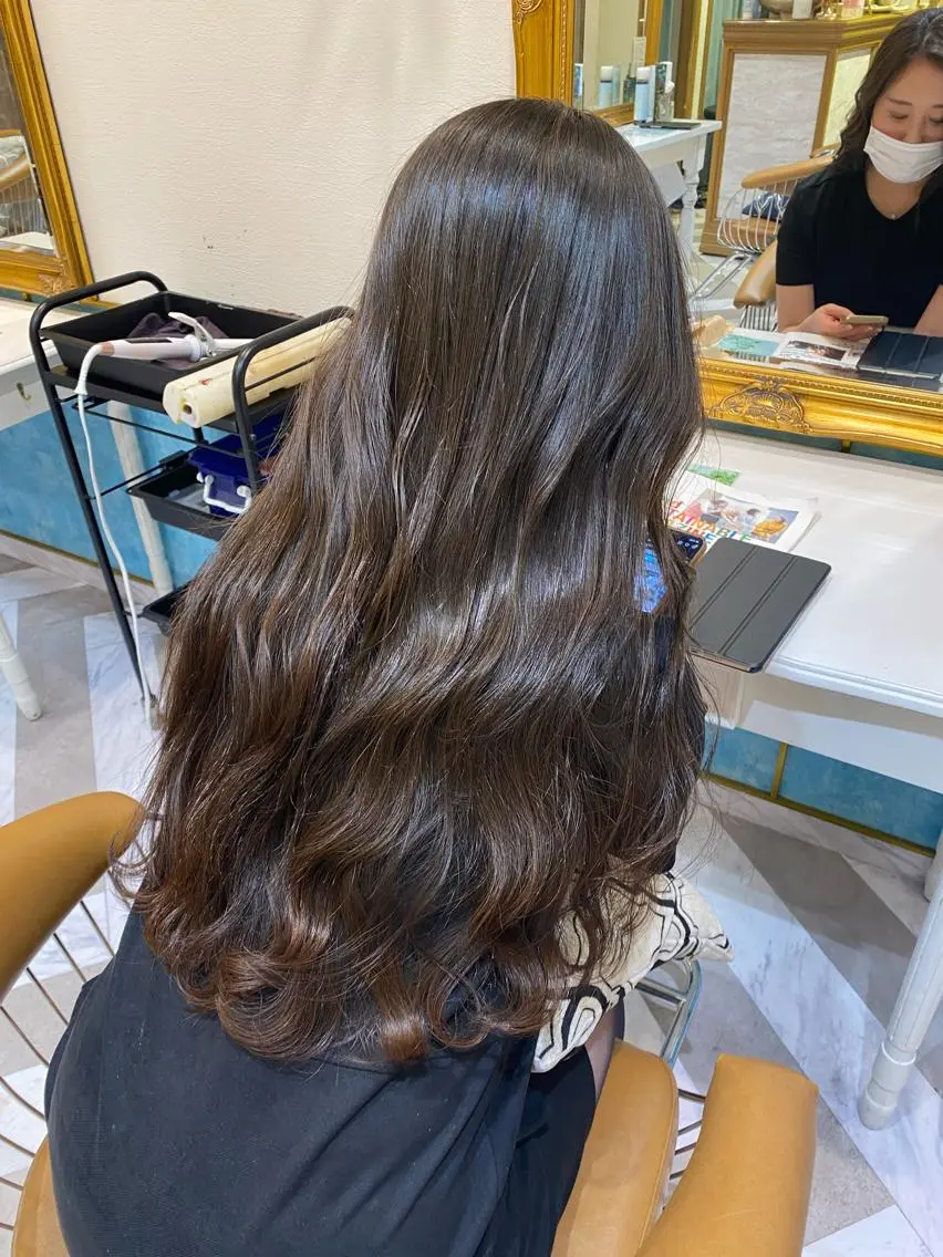 ロング カット ヘアカラー トリートメント レイヤーカット /透明感カラー西田のヘアスタイル