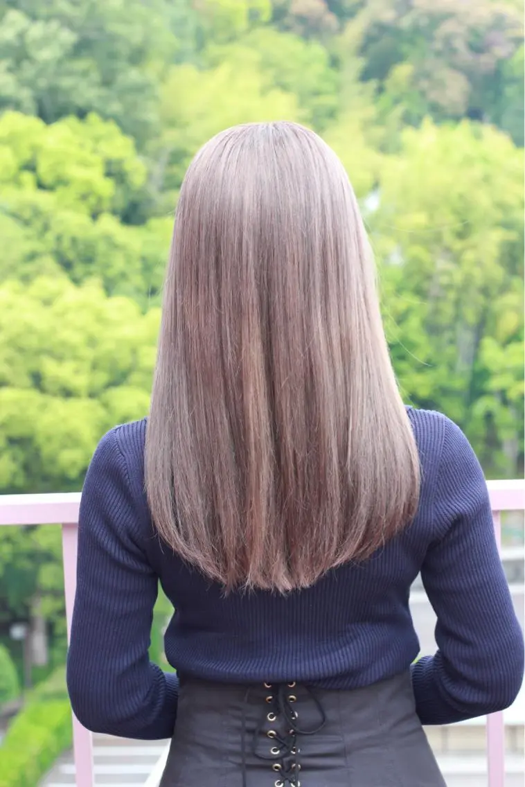 セミロング カラー グレージュ ヘアカラー Viage （ビアージュ）のヘアスタイル