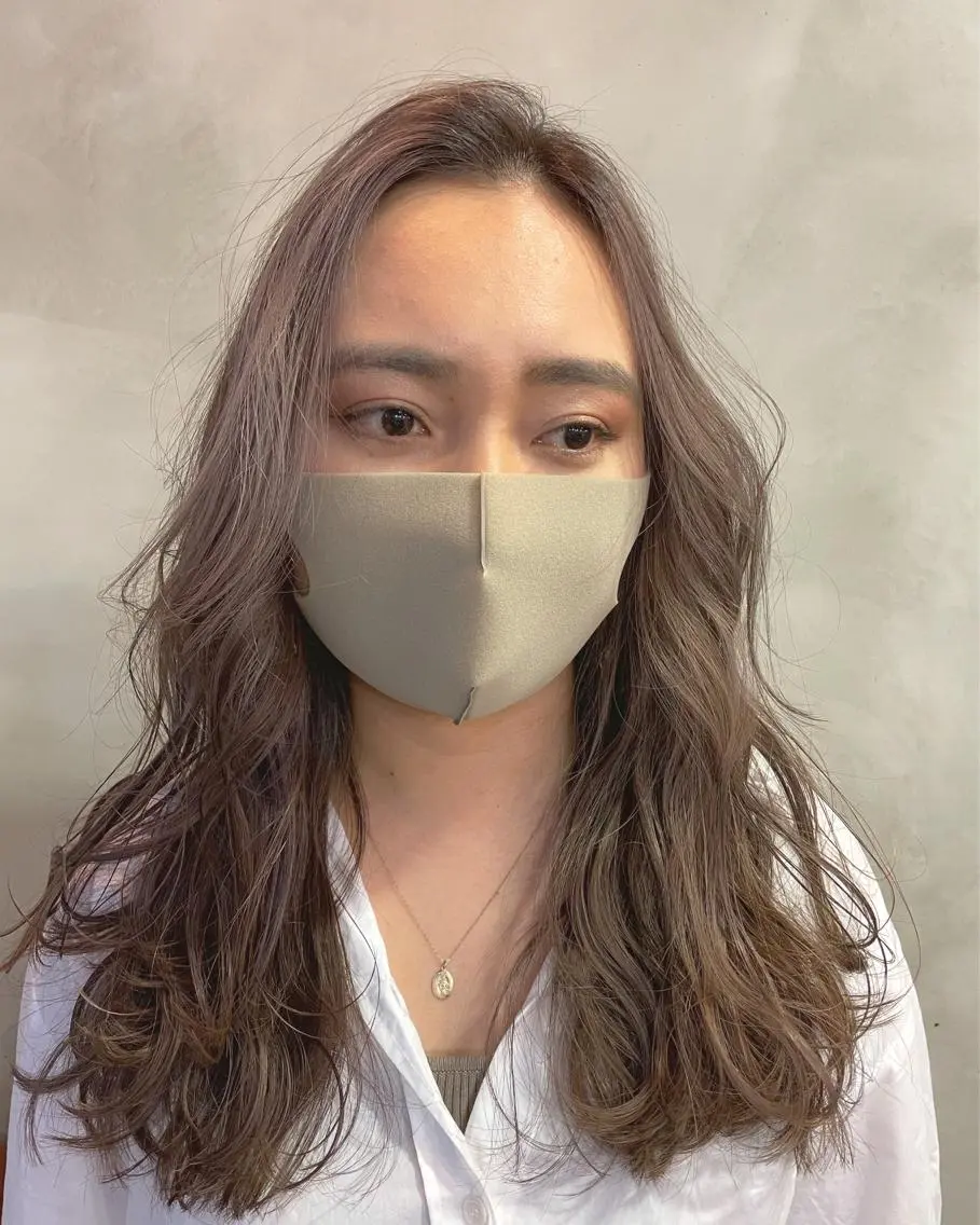 ロング カラー ハイライトカラー 外国人風カラー ハイライト レイヤーカット sugino katsuyaのヘアスタイル
