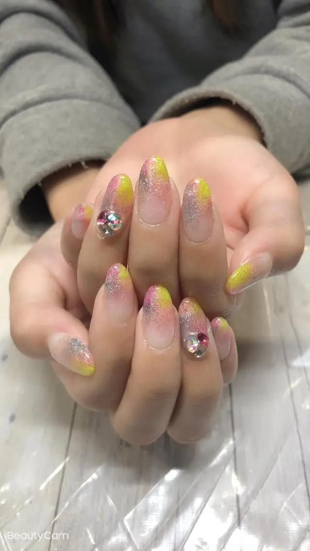 ネイル グラデーション ✨アン ミユ✨のネイルデザイン