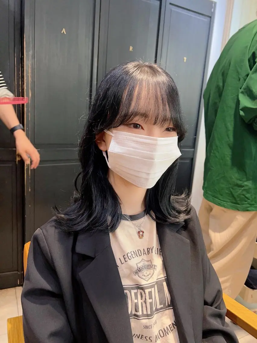 ミディアム カラー ヘアカラー トリートメント 🎨デザイン🥇 美髪・艶髪 日暮千敬のヘアスタイル