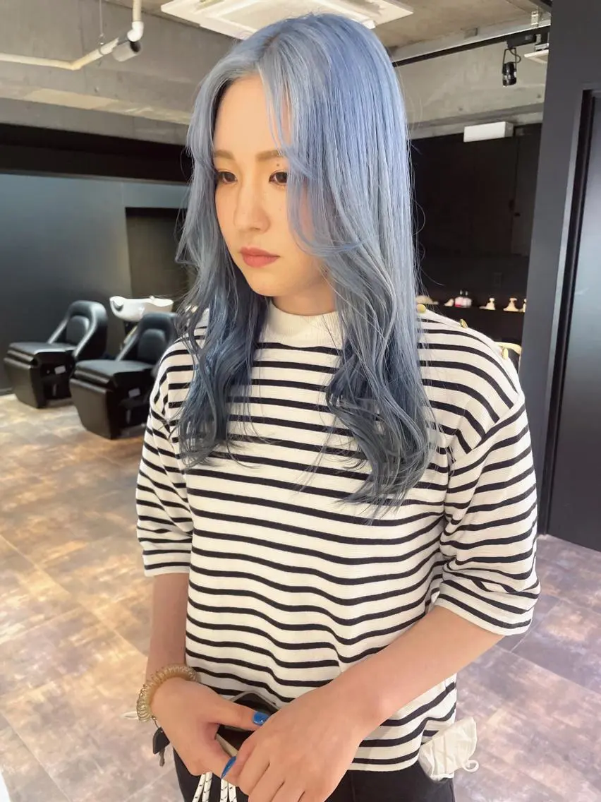 セミロング カラー ブリーチ 心斎橋/ブリーチ minamiのヘアスタイル