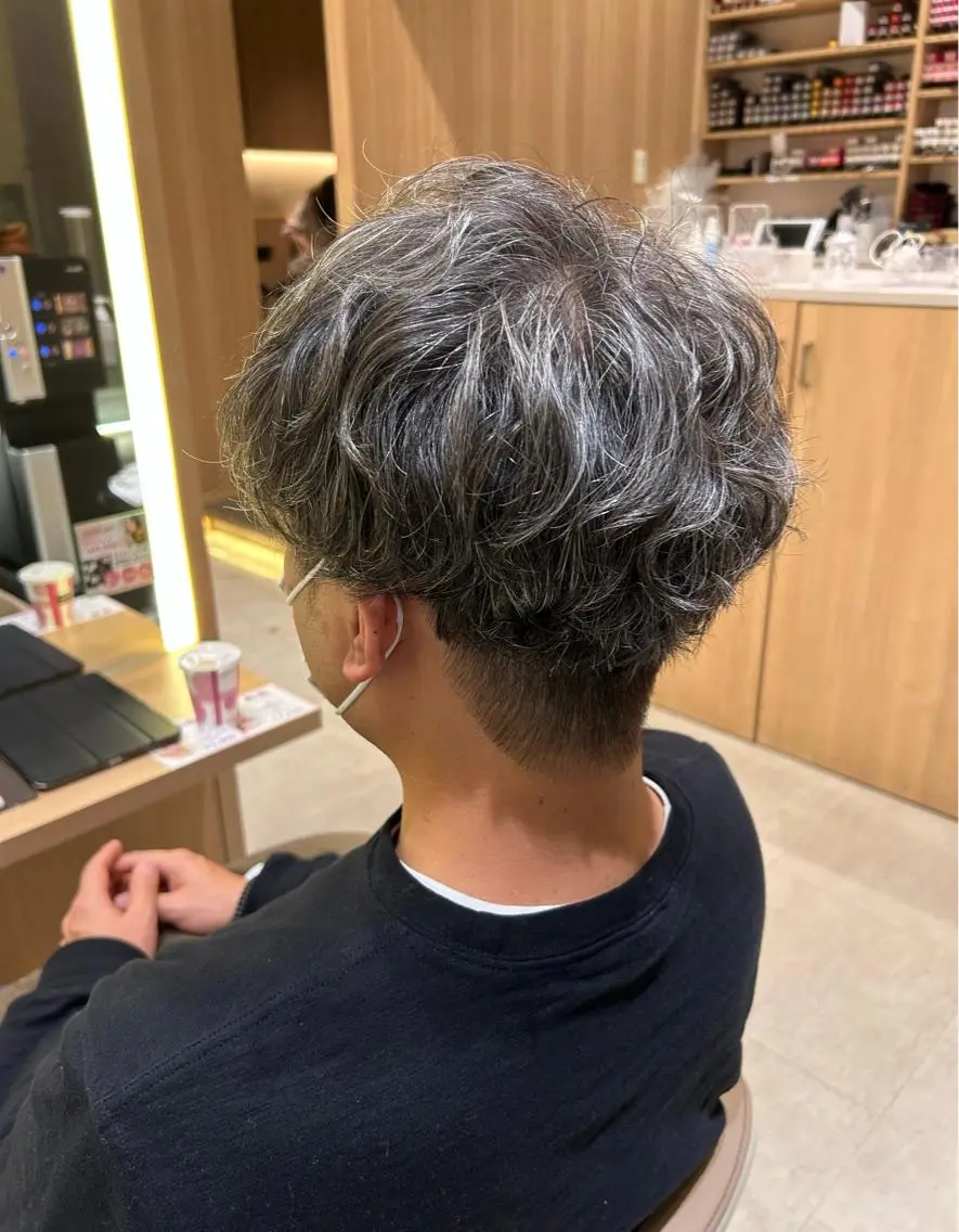メンズ メンズパーマ メンズカット× ヘッドスパUSAMIのヘアスタイル