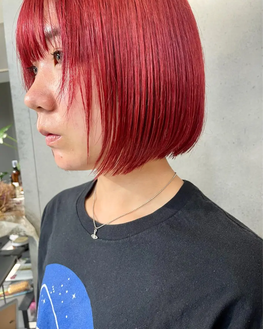 ミディアム カラー ブリーチ レッドカラー パーマウルフショート 濱田匠のヘアスタイル