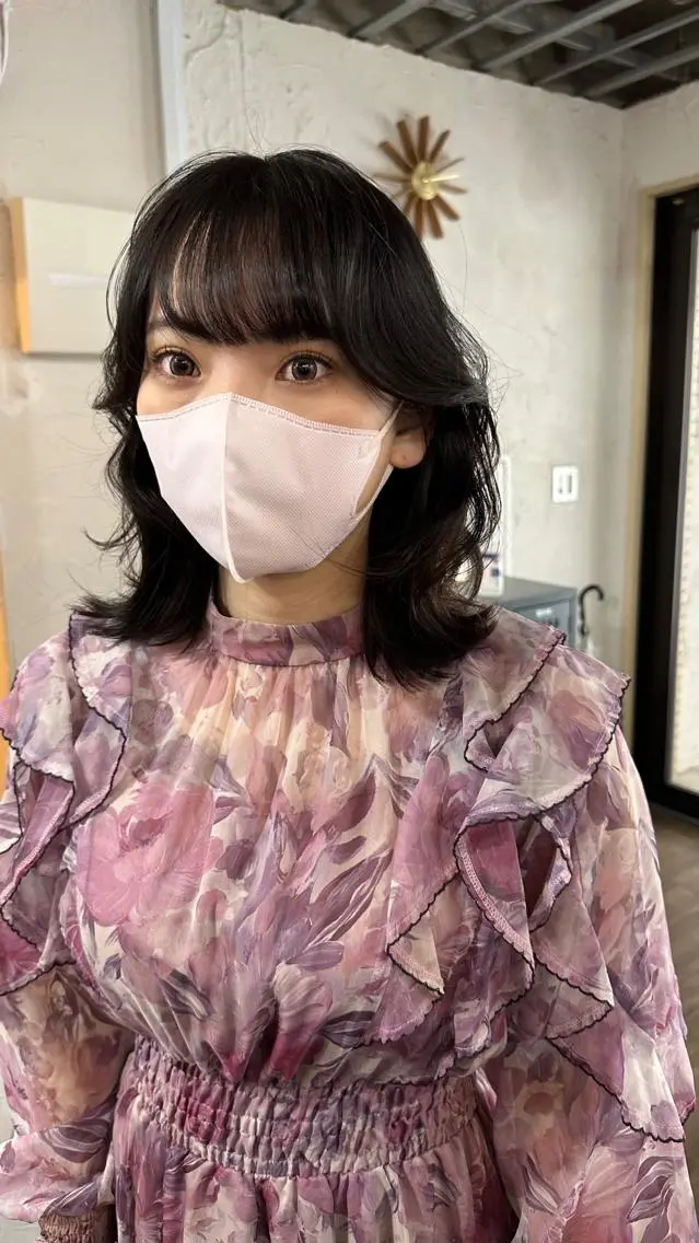 ミディアム カラー 切りっぱなしボブ ショートボブ ミディアムパーマ バレイヤージュ ベージュカラー カット ヘアカラー トリートメント 韓国レイヤー柔らかい 地毛風縮毛矯正/マツのヘアスタイル