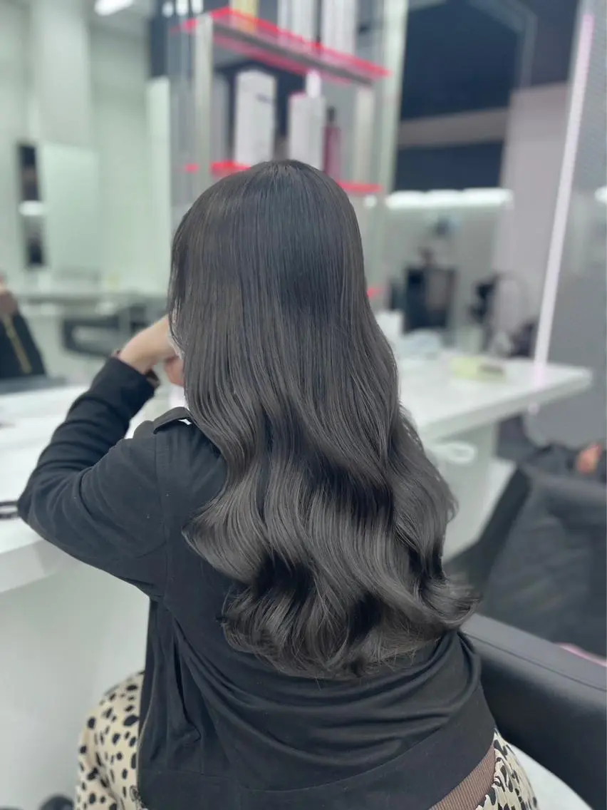 ロング カラー パーマ ヘアアレンジ メンズ キッズ ネイル マツエク・マツパ アイブロウ カット ヘアカラー 💖似合わせカラー レイヤー💖縮毛矯正のヘアスタイル