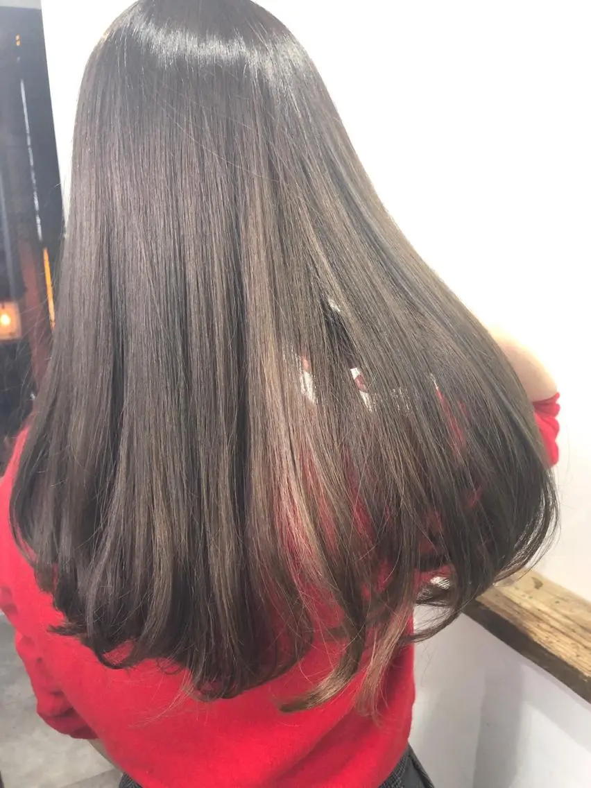 ミディアム カラー ヘアアレンジ 白髪ぼかしハイライト バレイヤージュヤマトのヘアスタイル