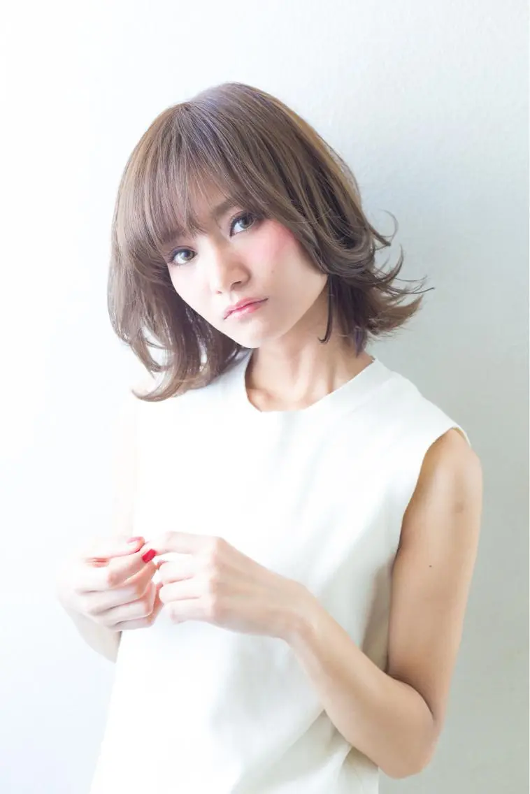 ミディアム ミディアムパーマ ボブ くびれヘア エクステ ハイライト エリアNo.1人気✨ ブリッツレボ☘️のヘアスタイル