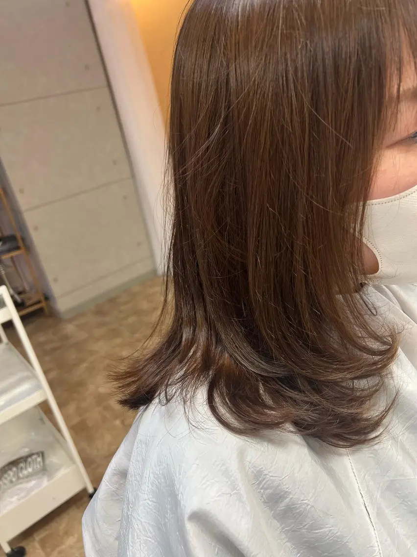 セミロング カラー パーマ セミロングパーマ 艶髪専門美容師🏄 kazuレスlessのヘアスタイル
