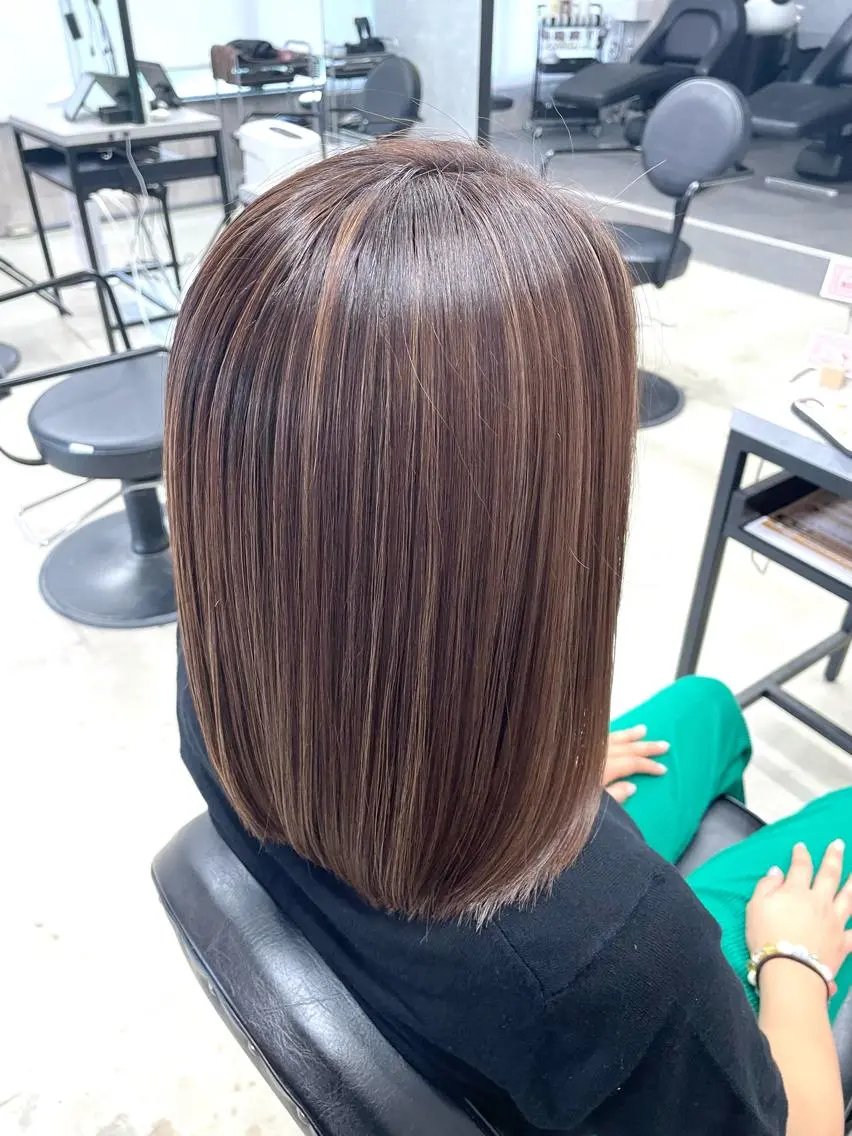 ミディアム カラー ハイライトカラー ハイライト ヘアカラー LUXBE LUCE ひなののヘアスタイル