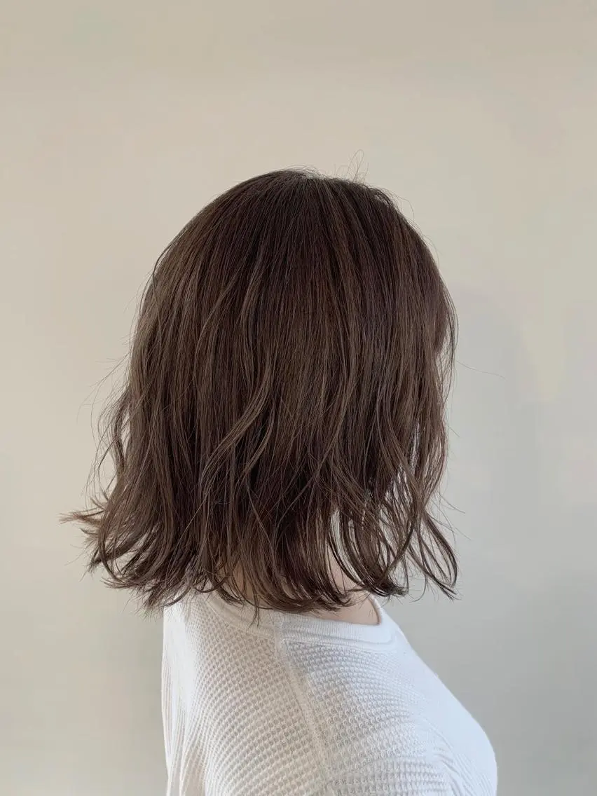 ミディアム カラー パーマ ヘアアレンジ グレージュ ラベンダーカラー ラベンダーグレージュ ラベンダーグレー 加藤 綾華のヘアスタイル