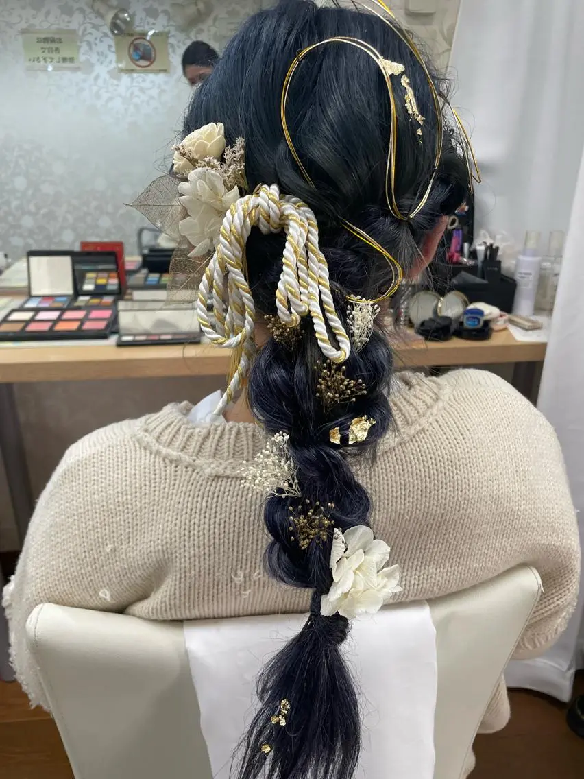 ロング カラー ヘアアレンジ 大人girly🛋️ 🤍yukakoのヘアスタイル