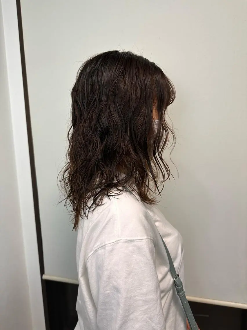 ミディアム パーマ カット パーマ ブリーチカラー🫧 森　凪沙のヘアスタイル