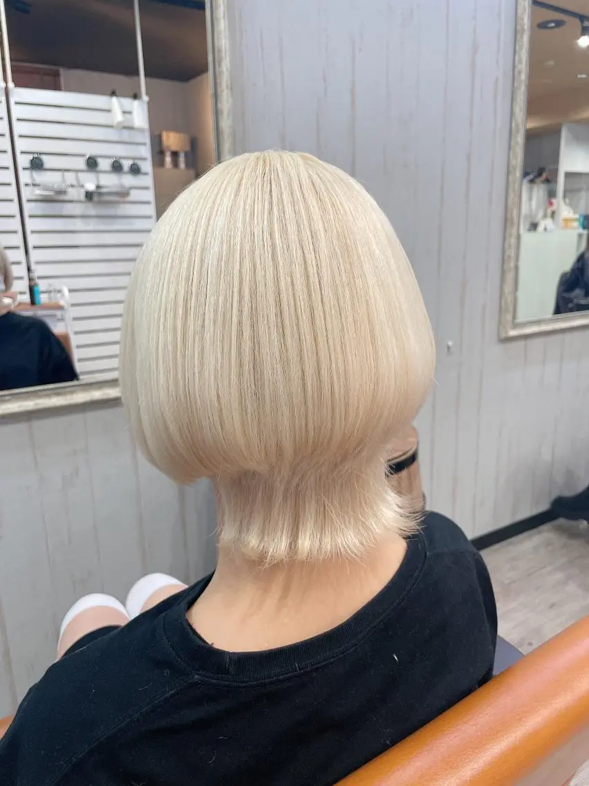 ミディアム カラー ウルフカット 深夜帯！説明文必読 Oahu iwataのヘアスタイル