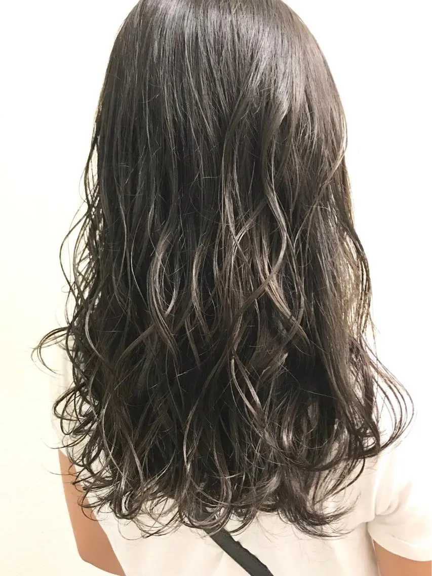 ロング カラー lucia RYOのヘアスタイル