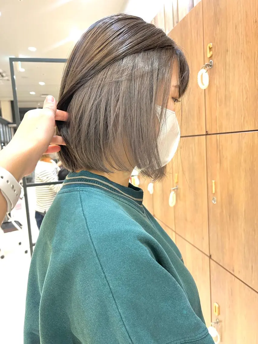 カラー 黒田瀬奈/ボブ まろやかベージュのヘアスタイル