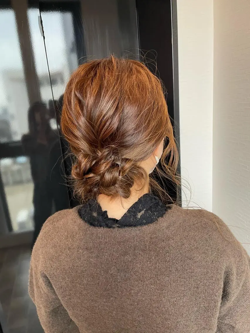 ロング ヘアアレンジ ヘアセット YUI/ ブリーチカラー🌷のヘアスタイル