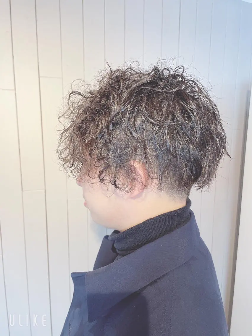 ショート パーマ メンズ メンズパーマ ツイストスパイラルパーマ スパイラルパーマ カット パーマ ❣️モードケイズ塚口 和田一将のヘアスタイル
