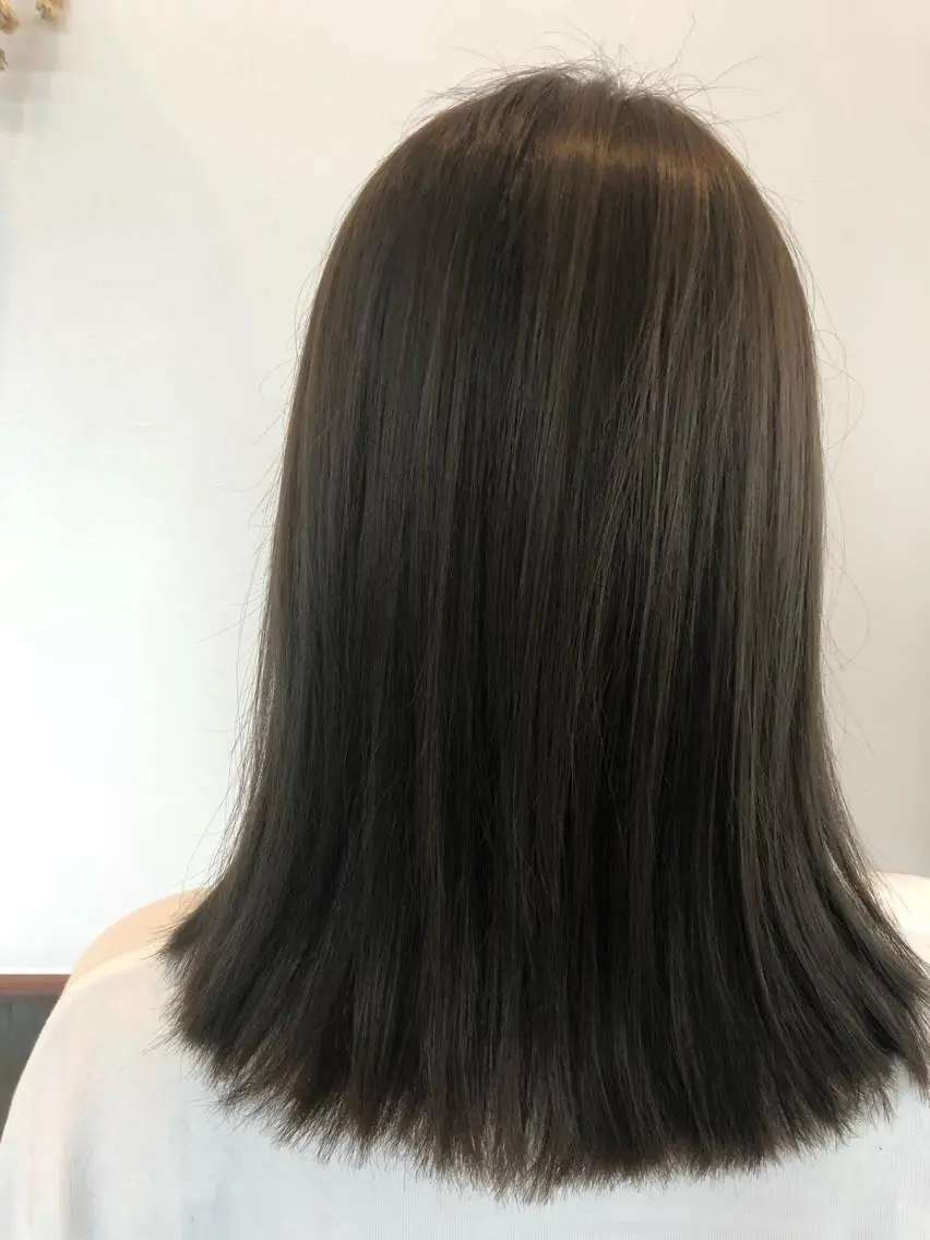 ミディアム カラー グレージュ ヘアカラー 樋口 祐次郎のヘアスタイル