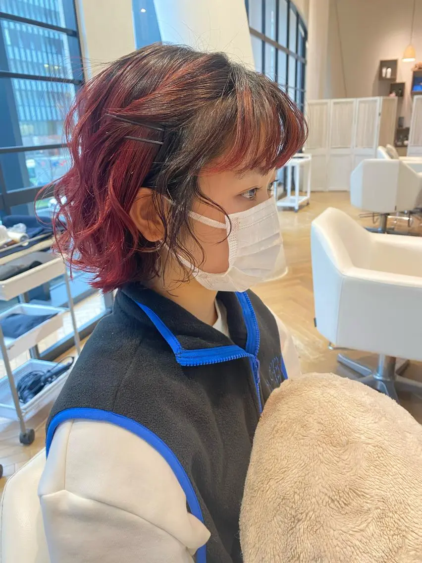 カラー 増井 彩乃のヘアスタイル
