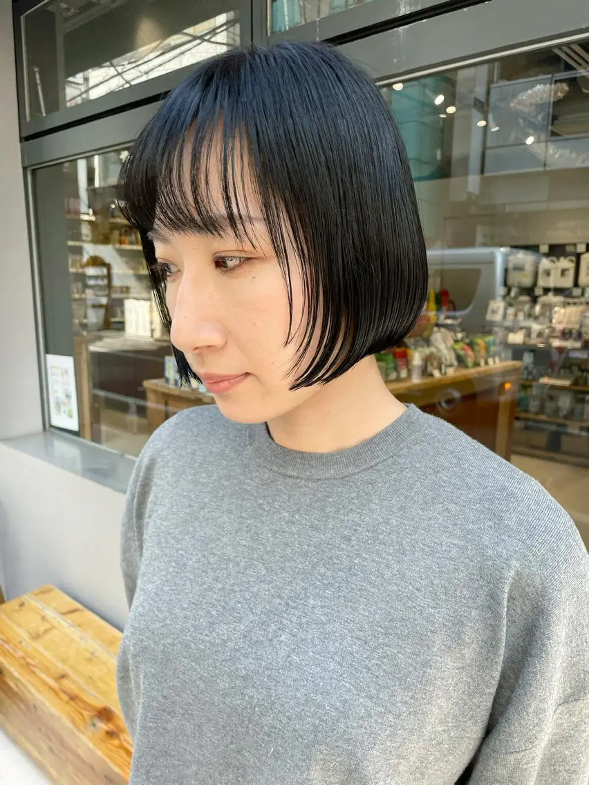 ショート カラー ショートボブ ブルーカラー ブルーグレー ボブ ショートヘア カット ヘアカラー トリートメント HIROKI ”博多 /ボブのヘアスタイル